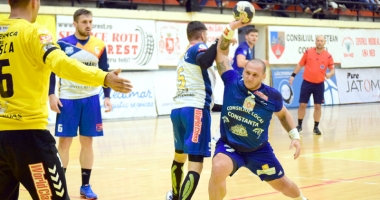 Stire din Sport : HC Dobrogea Sud, cale liberă spre Final Four-ul Cupei României