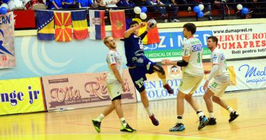 Stire din Sport : HC Dobrogea Sud Constanța trece cu bine peste testul de la CSM Făgăraș