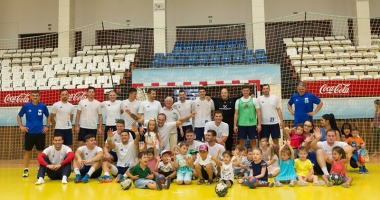 Stire din Sport : Handbaliștii de la HC Dobrogea Sud  au plecat în cantonament, în Slovenia
