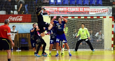 Stire din Sport : HC Dobrogea Sud, remiză dramatică cu CSM București