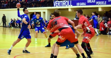 Stire din Sport : CS Dinamo a câștigat derby-ul cu HC Dobrogea Sud