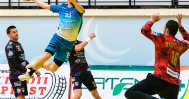 Stire din Sport : Duel de foc la Sala Sporturilor. HCDS înfruntă Steaua, în ultimul meci al turului
