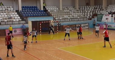 Stire din Sport : HCDS a demolat-o pe HC Buzău la Constanța. "Delfinii" au făcut spectacol