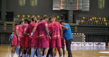 Stire din Sport : HCDS se desparte de trei jucători importanţi