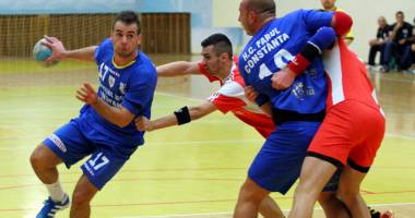 Stire din Sport : HC Farul, victorie la pas cu GSIP Moreni. Trei jucători, la debut!
