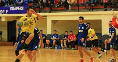 GALERIE FOTO / Handbal: HC Farul, victorie cu Poli Unistil Iași, scor 29-24 - 2