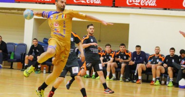 Stire din Sport : HCM Constanța a "măturat" sala cu Știința Bacău