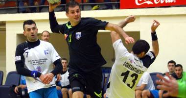 Stire din Sport : HCM Constanța înfruntă CSM București