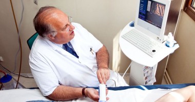 Stire din Sănătate : Cum te poți îmbolnăvi de hepatita C