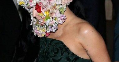 Șoc și groază! Lady GaGa, cu coroana de flori pe cap! / Galerie foto - 4