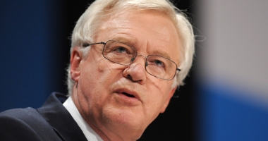 Stire din Actualitate : David Davis, despre Brexit: "Parlamentul nu trebuie să aibă drept de veto asupra ieșirii din UE"