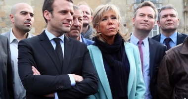 GALERIE FOTO. Femeia din spatele lui Emmanuel Macron. Profesoară de Artă Dramatică, cu 25 de ani mai în vârstă ca el - 8