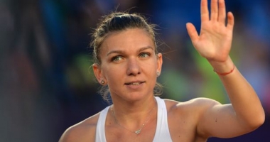 Stire din Sport : Simona Halep s-a retras de la turneul de la Birmingham. Ratează șansa de a deveni numărul 1 în lume