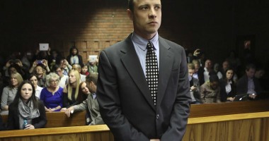 Stire din Actualitate : Oscar Pistorius va fi supus unui examen psihiatric
