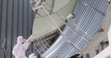 Stire din Actualitate : Telescopul spațial european Herschel va înceta în curând să mai funcționeze