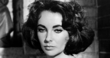 Stire din Actualitate : Iată cum decurgeau escapadele amoroase dintre Elizabeth Taylor și John F. Kennedy