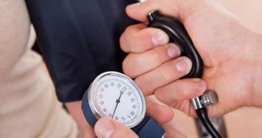 Stire din Sănătate : Hipertensiunea, „reglată” din alimentație!