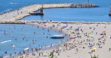 Stire din Social : Ministrul Turismului, informație de ultim moment despre teama turiștilor de a veni pe litoral, în contextul holerei