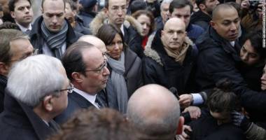 FOTO și VIDEO! MASACRU ÎN PARIS! 12 morți într-un atac cu arme Kalașnikov, la un ziar. Franța, în alertă teroristă maximă - UPDATE - 14