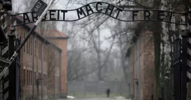 Stire din Cultură-Educație : Ziua Internaţională de comemorare a victimelor Holocaustului