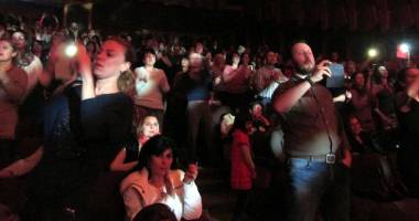 Holograf a readus "o minune" pe scena Casei de Cultură - 2
