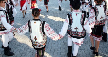 Stire din Diverse : Începe Festivalul Tinereții, în Jupiter!