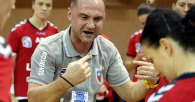 Stire din Sport : Horațiu Pașca, noul secund al naționalei feminine de handbal