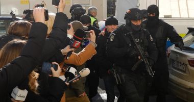 Stire din Eveniment : Horațiu Potra, adus sub escortă la Parchetul General