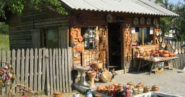 Stire din Cultură-Educație : Ceramica de Horezu, acceptată în patrimoniul UNESCO