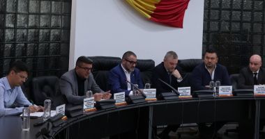 Stire din Economie : Numărul magazinelor online va scădea la jumătate