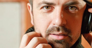 Stire din Cultură-Educație : Horia Brenciu urcă pe scena Casei de Cultură