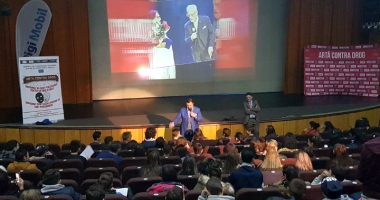 Stire din Cultură-Educație : Horia Brenciu, față-n față cu liceenii constănțeni, în lupta anti-drog