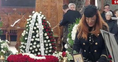 Stire din Actualitate : Ultimele aplauze pentru Horia Moculescu. Marele compozitor, înmormântat la Cimitirul Bellu Ortodox