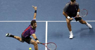 Stire din Sport : Tecău și Rojer, eșecuri pe linie la Turneul Campionilor