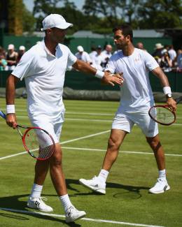 Stire din Sport : Horia Tecău și Jean Julien Rojer, calificați în finala de la Wimbledon