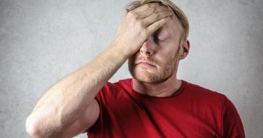 Stire din Sănătate : Ce se întâmplă cu organismul când hormonii tiroidieni se află în suferință