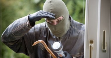 Stire din Eveniment : Hoți constănțeni, tentați de o mașină de spălat