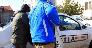 Stire din Eveniment : Un hoț cu remușcări! A furat banii, dar i-a adus înapoi