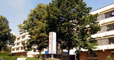 Stire din Economie : Statul vrea să vândă peste 20 de vile, terenuri și restaurante de pe litoral!