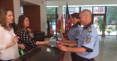 Stire din Eveniment : SUNTEM ÎN SIGURANȚĂ ÎN HOTELURILE DE PE LITORAL? Ce măsuri au luat polițiștii