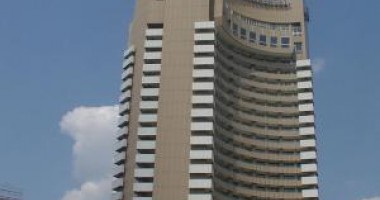 Stire din Eveniment : Un tânăr a murit după ce s-a aruncat de la etajul 9 al hotelului Intercontinental din Capitală