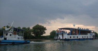 E ROST DE ÎNCĂ O VACANȚĂ. Rusaliile vin cu O ZI LIBERĂ! - 2