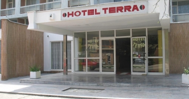 Zece hoteluri de pe litoral au fost declasificate - 2