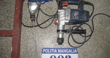 Stire din Eveniment : Hoț versat,  la doar 15 ani!