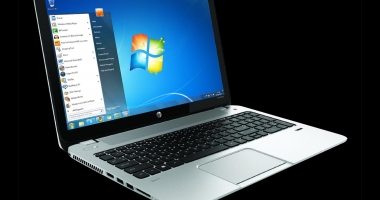 Stire din Social : Risc de explozie / O mare companie recheamă peste 100.000 de laptopuri pentru verificare