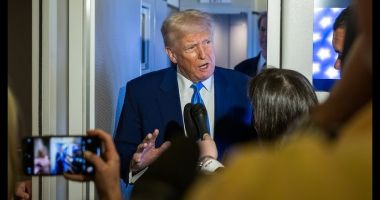 Stire din Actualitate : Reacția lui Donald Trump privind retragerea trupelor militare din România. "Nu e foarte importantă"