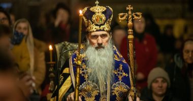 Stire din Cultură-Educație : Mesajul IPS Teodosie: ”Să simțim că suntem mai puternici prin Învierea lui Hristos!”