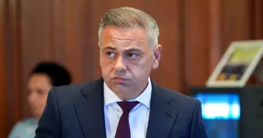 Stire din Economie : Ministrul Agriculturii: "În Mercosur carnea e injectată cu hormoni, se folosesc pesticide periculoase"