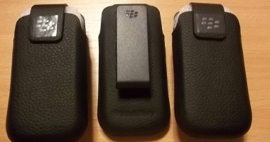 Stire din Eveniment : Mii de accesorii pentru telefoane mobile contrafăcute, descoperite de polițiști