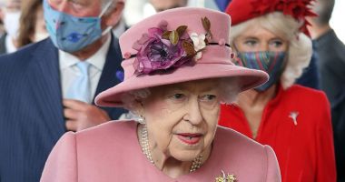 Stire din Actualitate : Regina Elisabeta a II-a şi-a anulat o vizită în Irlanda de Nord
